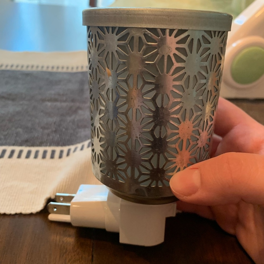 Small wax warmer